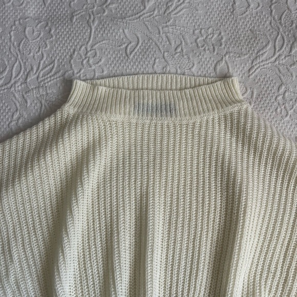 Women's Cropped White Knitted Sweater - Picture 4 of 5